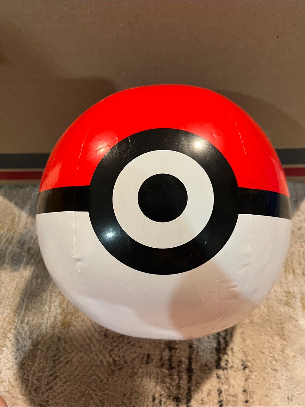 Vintage Pokemon ball 2006 no holes Nintendo z32